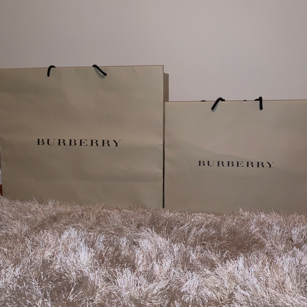 #Burberry #Shop #Boutique #Consignment #Bag